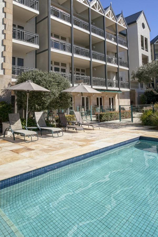 Portsea Village Resort Экстерьер фото