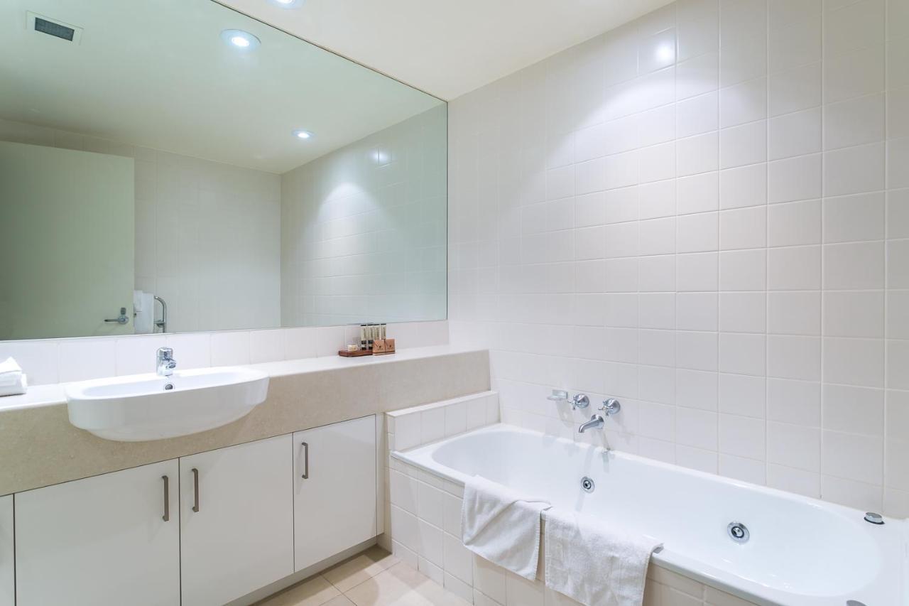 Portsea Village Resort Экстерьер фото